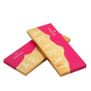 Սալիկ շոկոլադե Արարատ Grand Candy նուշով 90գ
